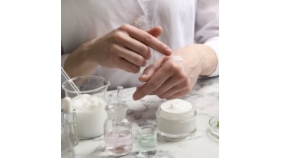 Як правильно підбирати космецевтику : поради косметолога