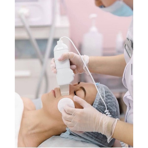 Ультразвукова чистка обличчя