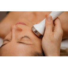 FrostLift — це інноваційна процедура холодового ліфтингу FrostLift — це інноваційна процедура холодового ліфтингу